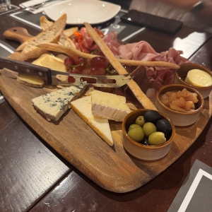 pic of cheese and ham platter